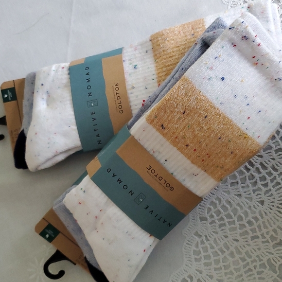 Gold Toe Other - Gold Toe 4 pairs Native Nomad Cushioned Crew Socks Mens